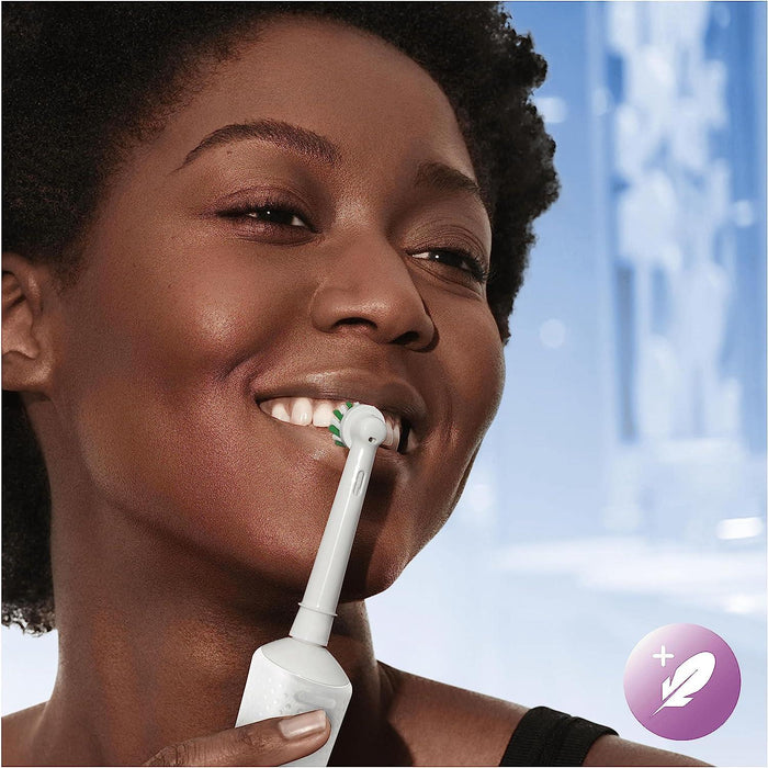 Braun Oral-B Electric Toothbrush Vitality Plus 3D White + 2 Heads