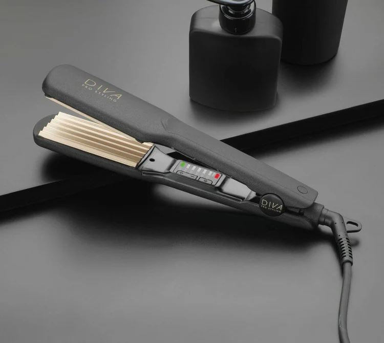Diva Pro Digital Hair Crimper Keratin Infused Plates