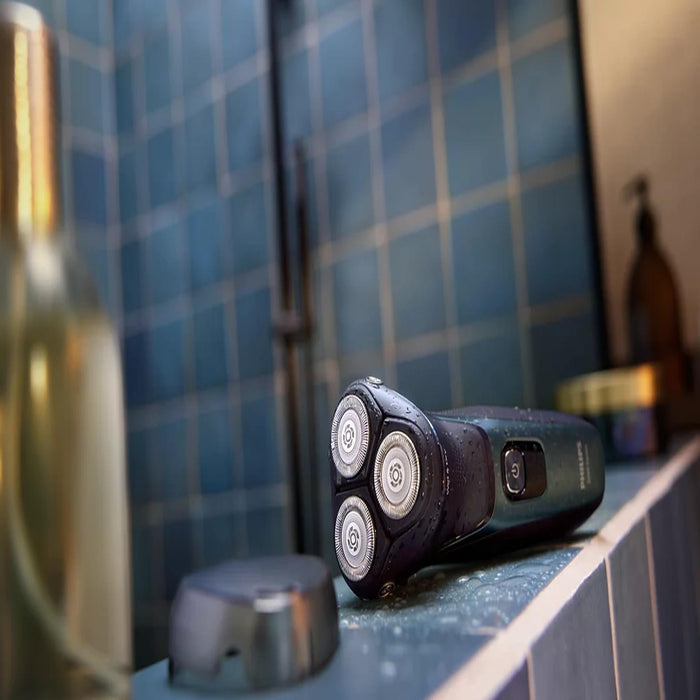 Philips Series 3000 S3144/00 Electric Shaver 60 Min Cordless, 5D Pivot & Self-Sharpening Blades