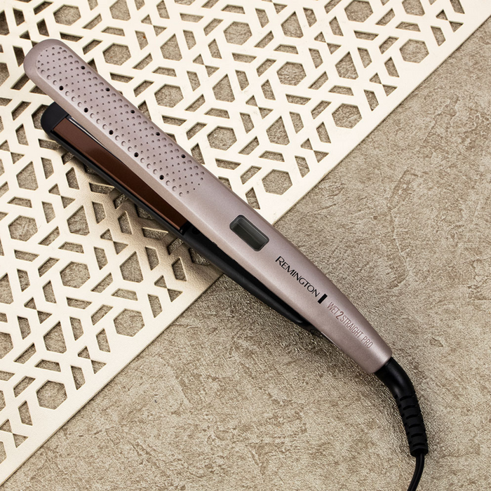 Remington S7970 Hair Straightener – Wet 2 Straight Pro Moisture Sensor Tech